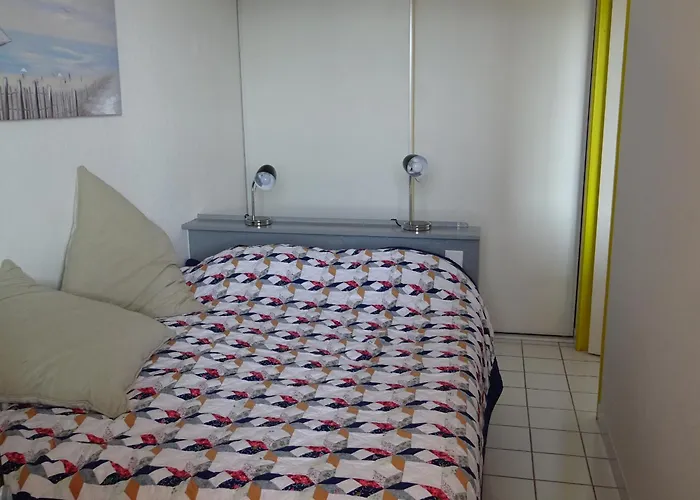 T3 Avec Terrasse Et Parking A - Fr-1-732-20 *